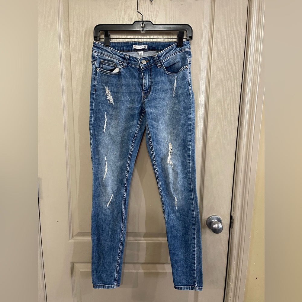 Free add on Jaqueline DeYong jeans size 28